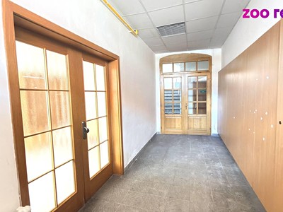 Комерційне приміщення в оренду, 320 м² (2 з 18)
