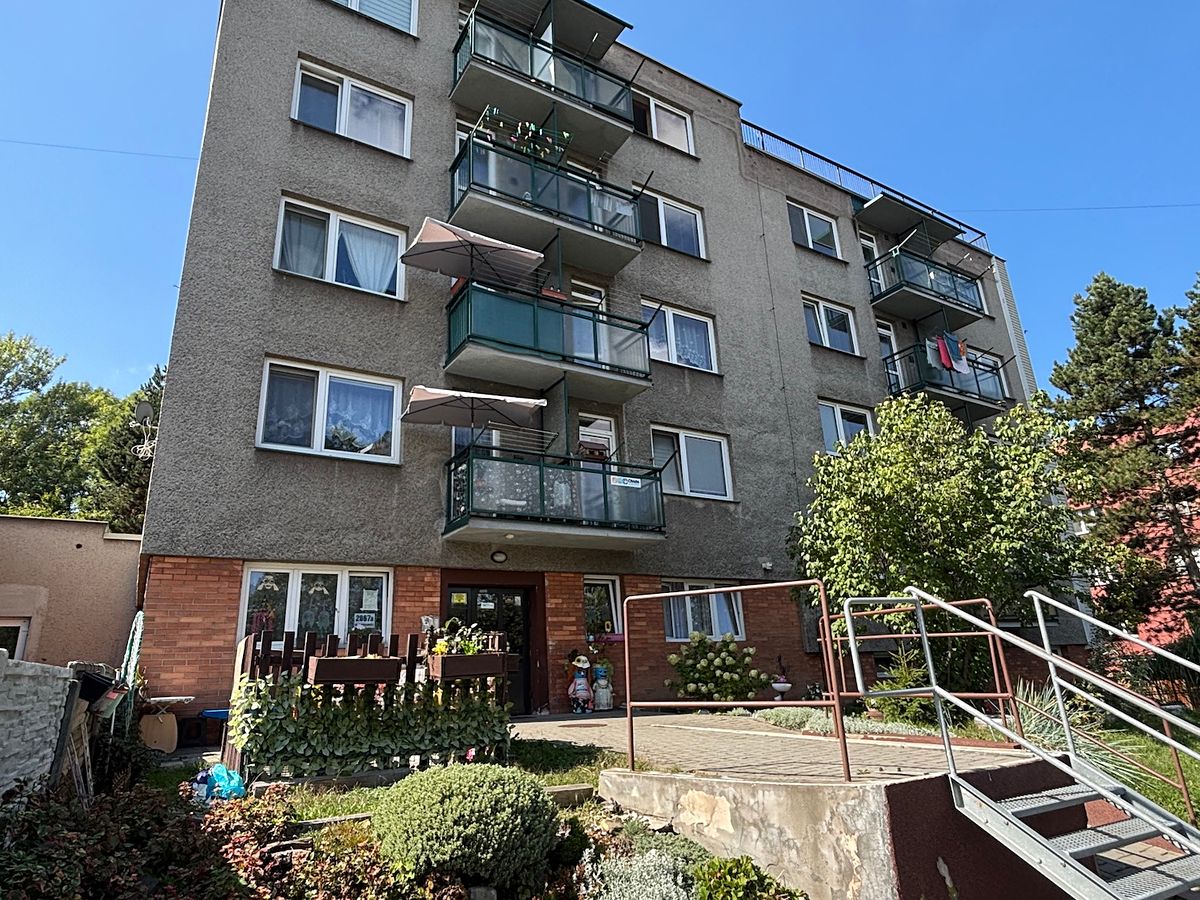 Pronájem bytu 1+1 35 m² – fotografie 3
