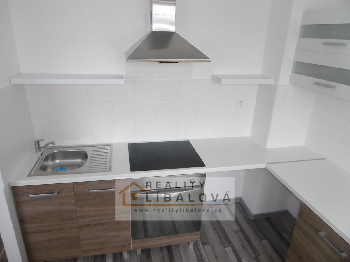 Pronájem bytu 1+1 34 m² – fotografie 4