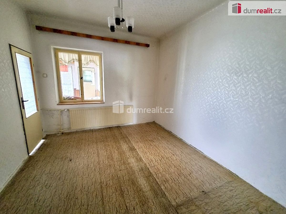 Prodej rodinného domu 200 m², pozemek 320 m² – fotografie 4