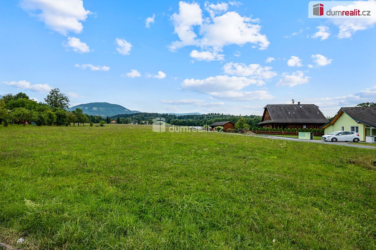 Prodej stavebního pozemku 1200 m² – fotografie 2