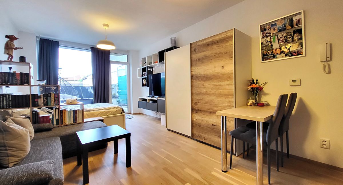 Pronájem bytu 1+kk 32 m²