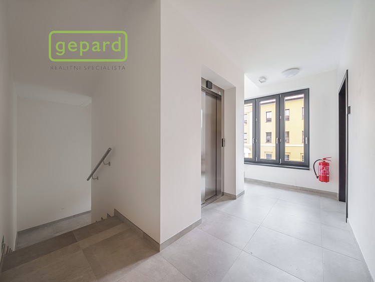 Gewerbefläche zum Kauf, 47 m² (28 von 37)