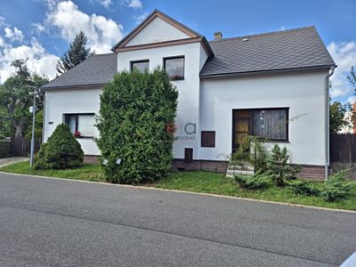Prodej rodinného domu 280 m², pozemek 160 m²