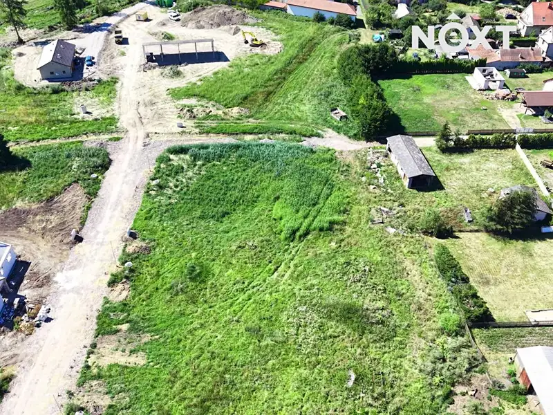 Prodej stavebního pozemku 850 m², Strašov – náhled fotky 3