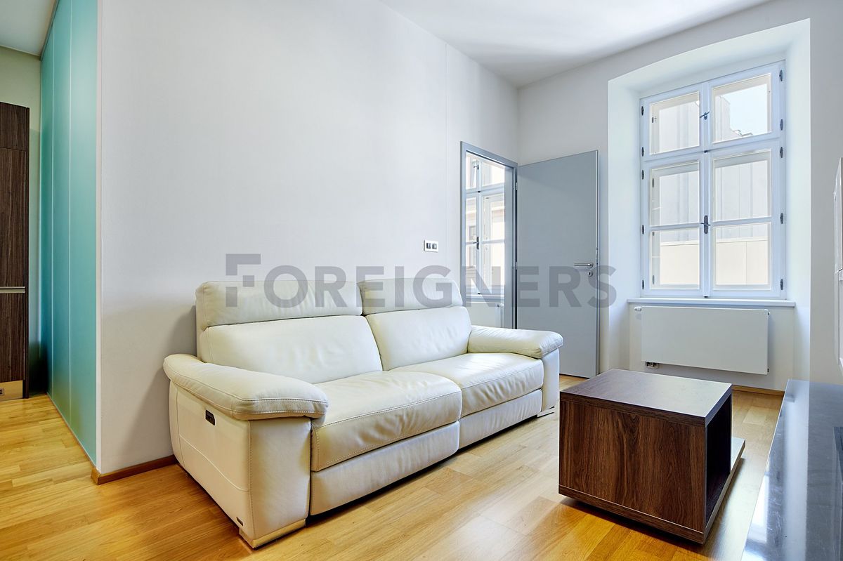 Pronájem bytu 3+kk 82 m² – fotografie 3
