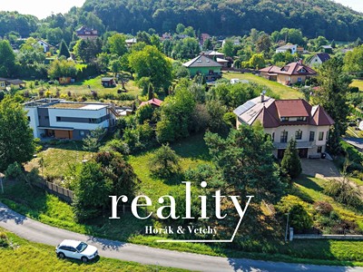 Prodej  stavebního pozemku 2 200 m²