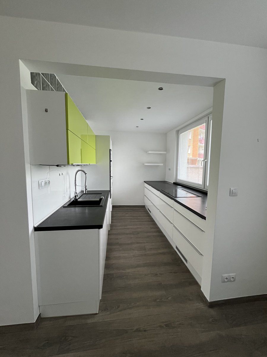 Pronájem bytu 4+kk 84 m² – fotografie 2