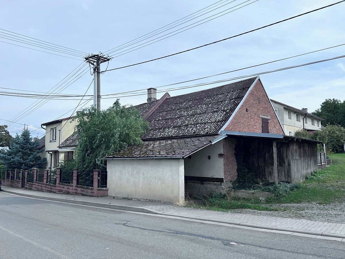 Prodej rodinného domu 281 m², pozemek 502 m² – fotografie 3