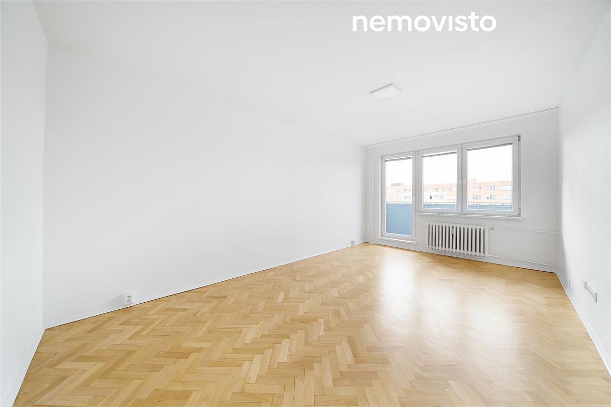 Pronájem bytu 1+1 38 m² – fotografie 2