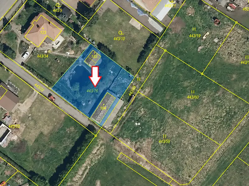 Prodej stavebního pozemku 921 m², Strašov – náhled fotky 1