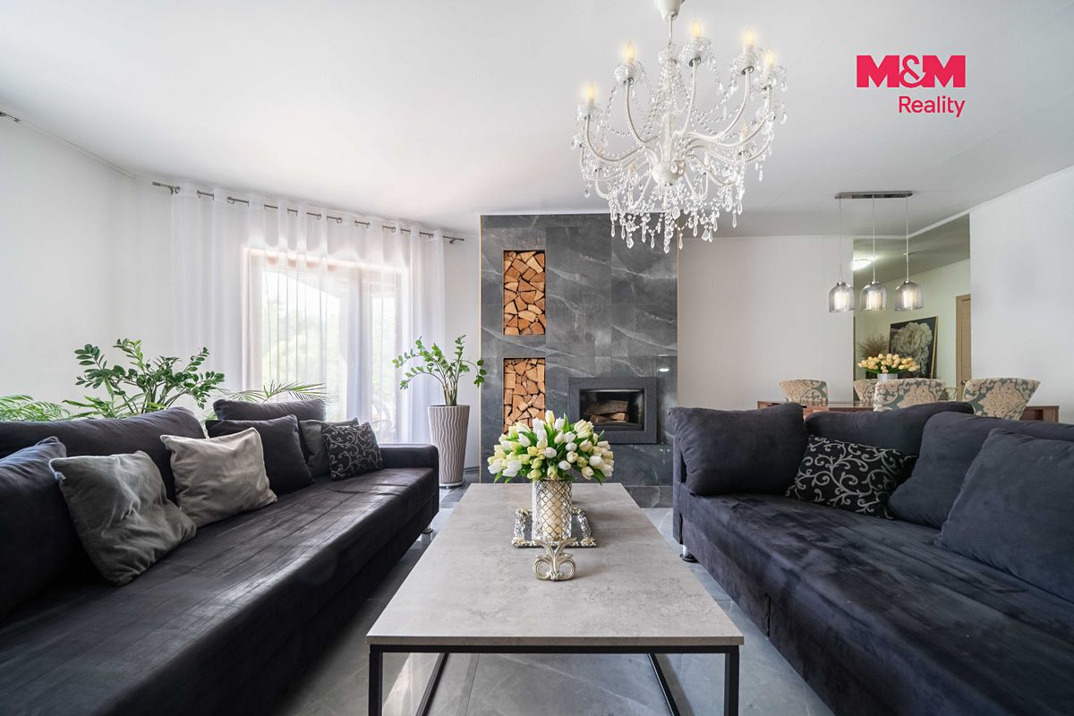 Prodej rodinného domu 124 m², pozemek 722 m² – fotografie 3