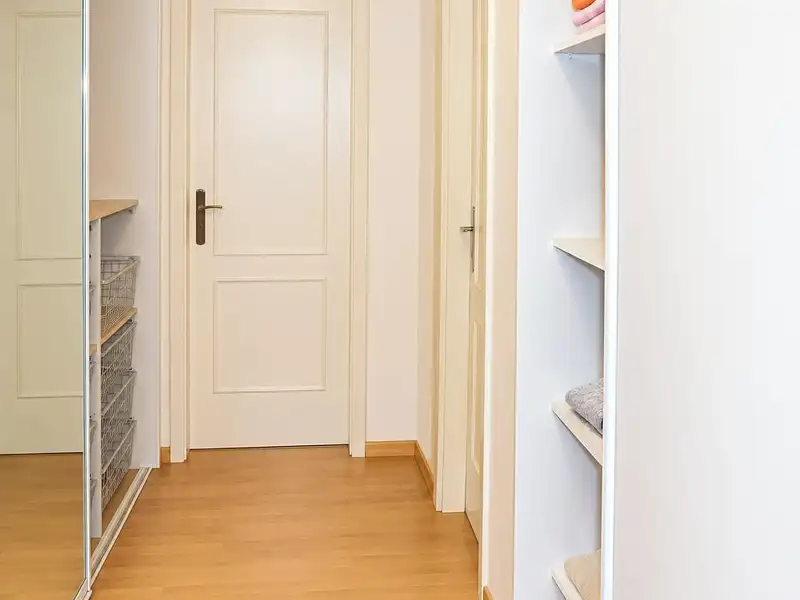 Pronájem bytu pokoje 23 m², Praha – náhled fotky 2