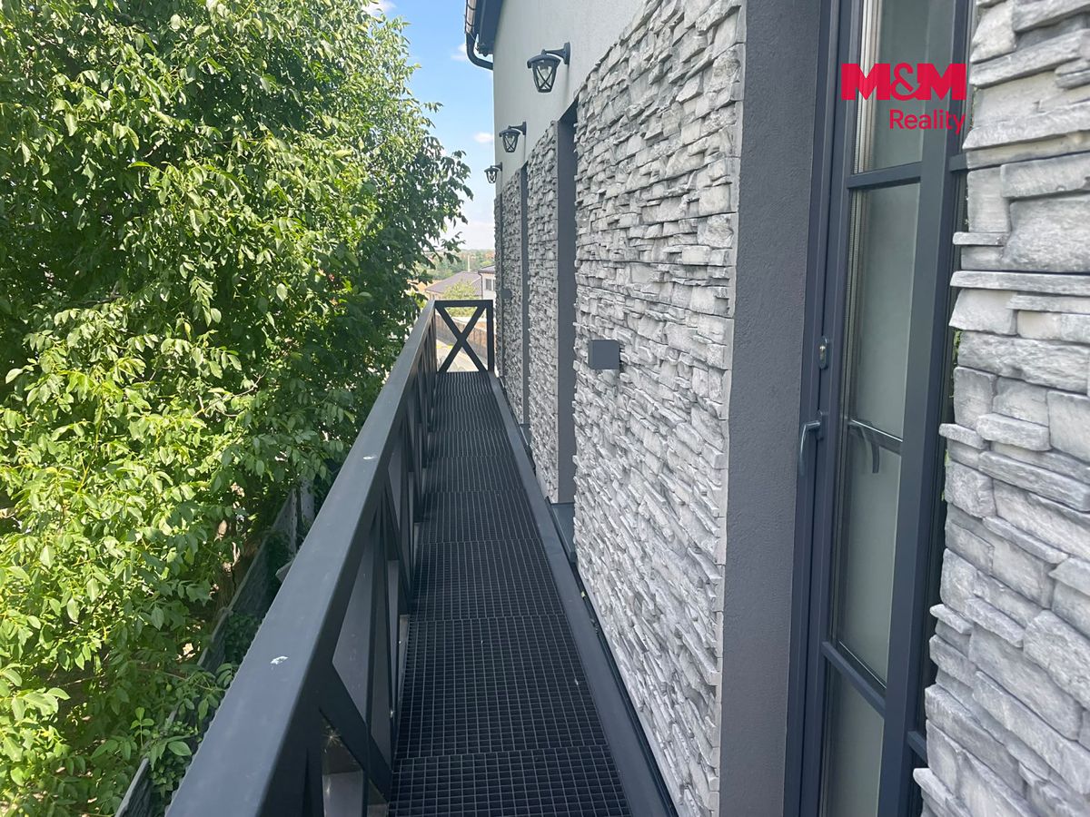 Pronájem bytu 1+kk 25 m² – fotografie 2