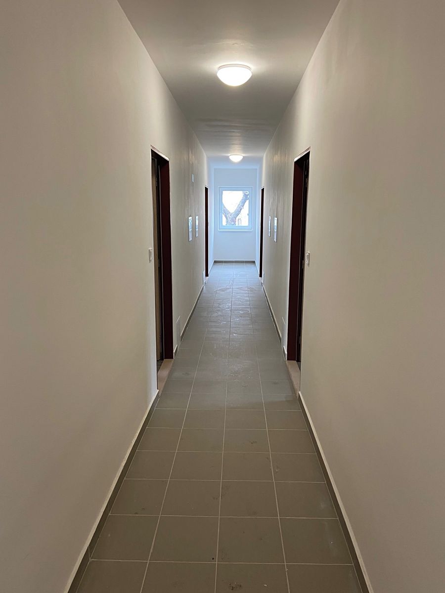 Prodej komerční nemovitosti 1800 m² – fotografie 5