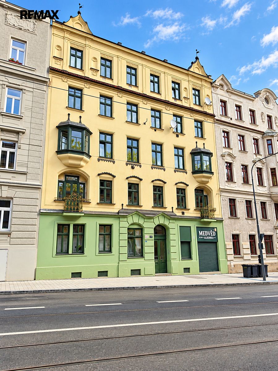 Pronájem bytu 3+kk 82 m² – fotografie 2