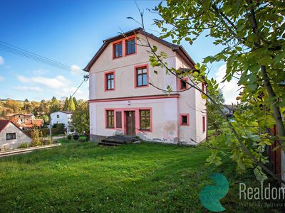 Prodej vícegeneračního domu 204 m², pozemek 1296 m²