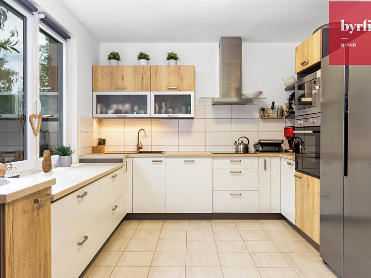 Будинок на продаж, 140 м² (3 з 29)