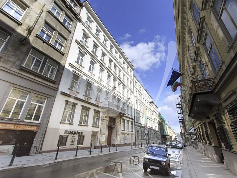 Pronájem kanceláře 120 m² – fotografie 3