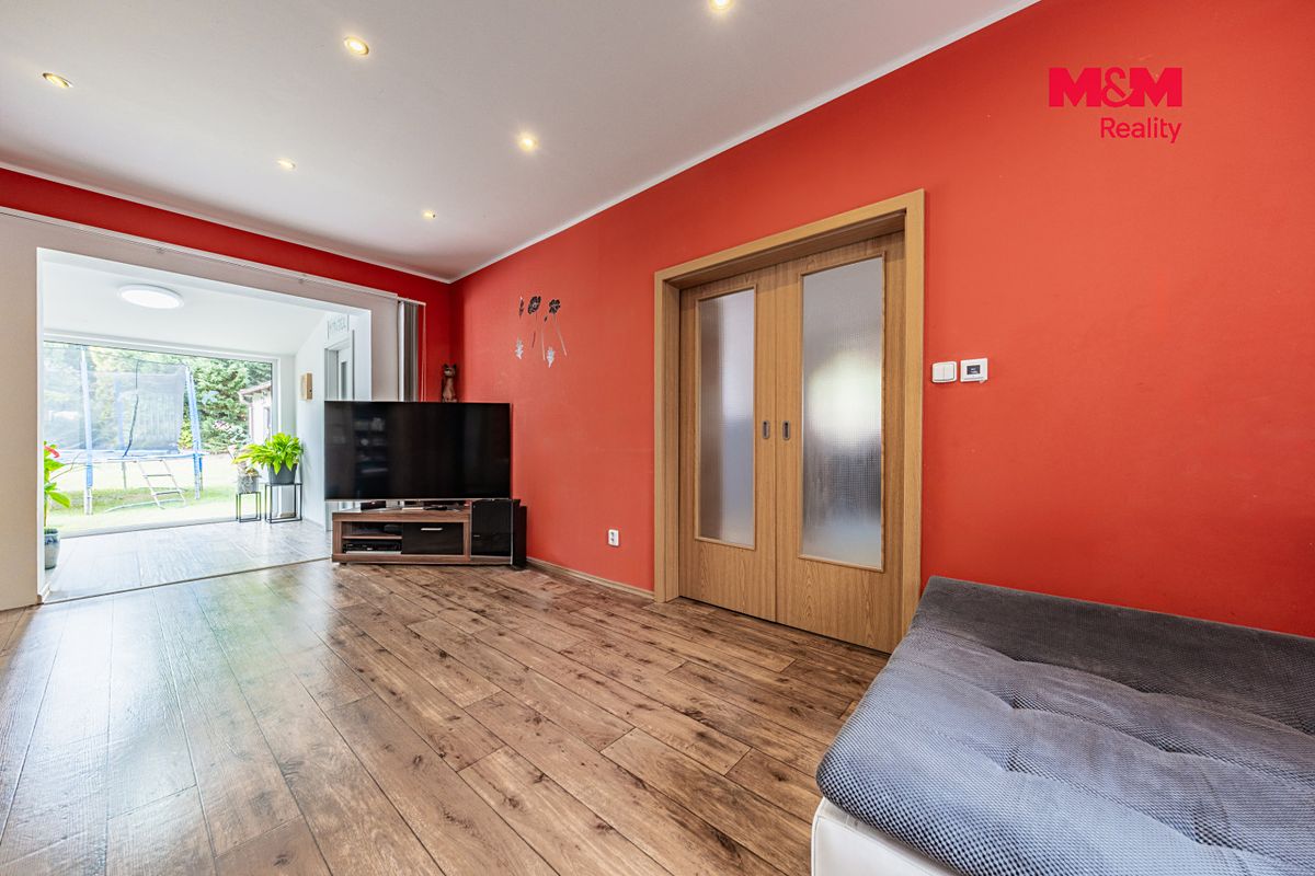 Prodej rodinného domu 140 m², pozemek 1320 m² – fotografie 4