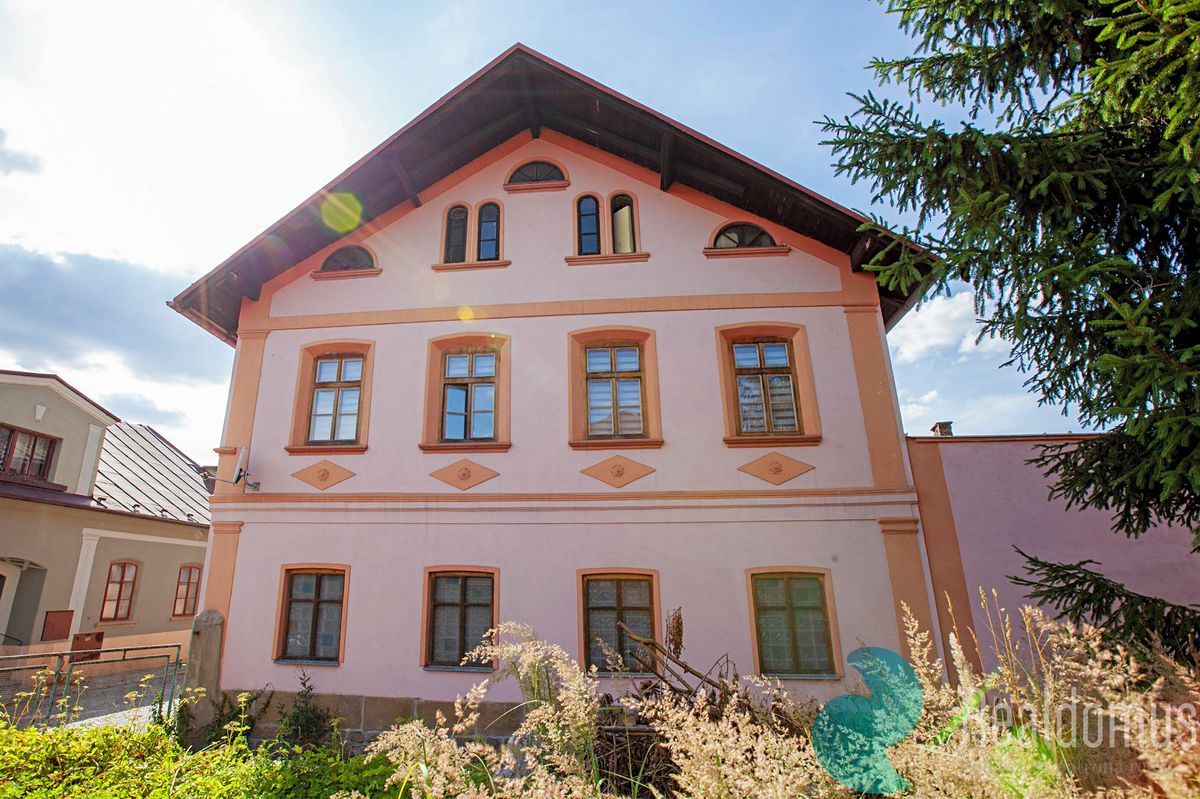 Prodej činžovního domu 230 m² – fotografie 2