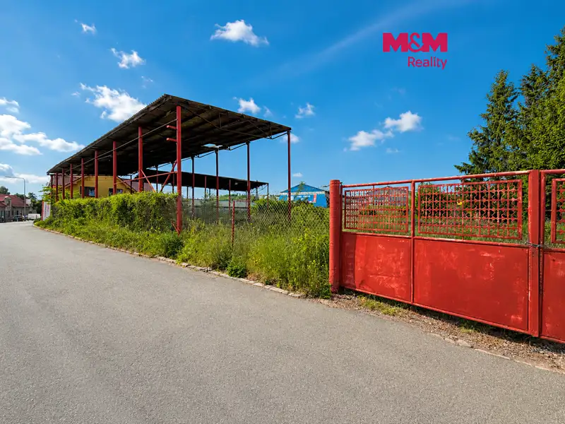 Prodej komerčního pozemku 3387 m², Slaný – náhled fotky 1