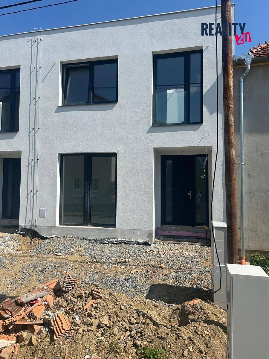 Prodej rodinného domu 117 m², pozemek 102 m² – fotografie 5