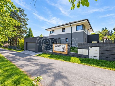 Haus zum Kauf, 259 m² (2 von 33)