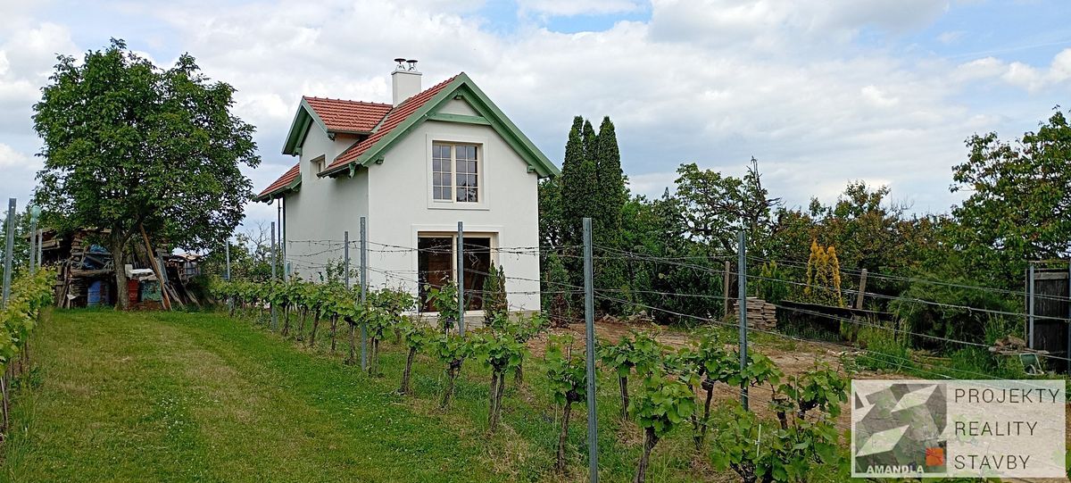 Prodej rodinného domu 56 m², pozemek 1833 m²