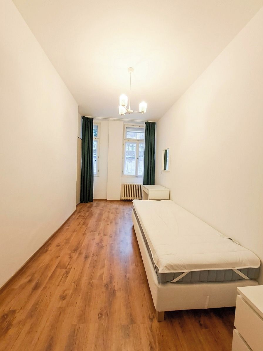 Pronájem bytu 2+kk 41 m² – fotografie 2