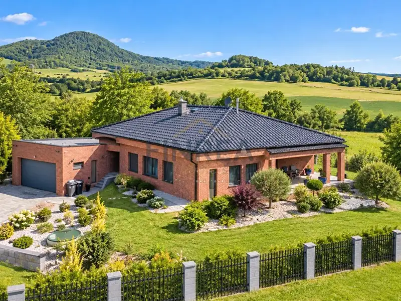 Prodej rodinného domu 180 m², pozemek 1464 m², Světec – náhled fotky 3