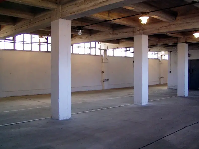 Pronájem skladového prostoru 890 m², Děčín – náhled fotky 1