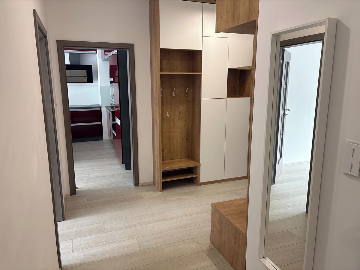 Pronájem bytu 4+kk 108 m² – fotografie 3