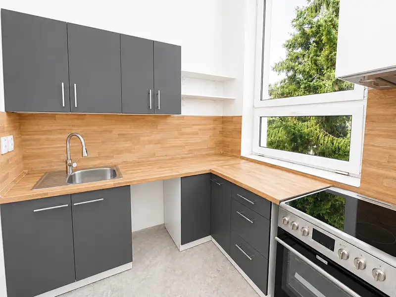 Prodej bytu 4+1 87 m², Nechvalice – náhled fotky 1
