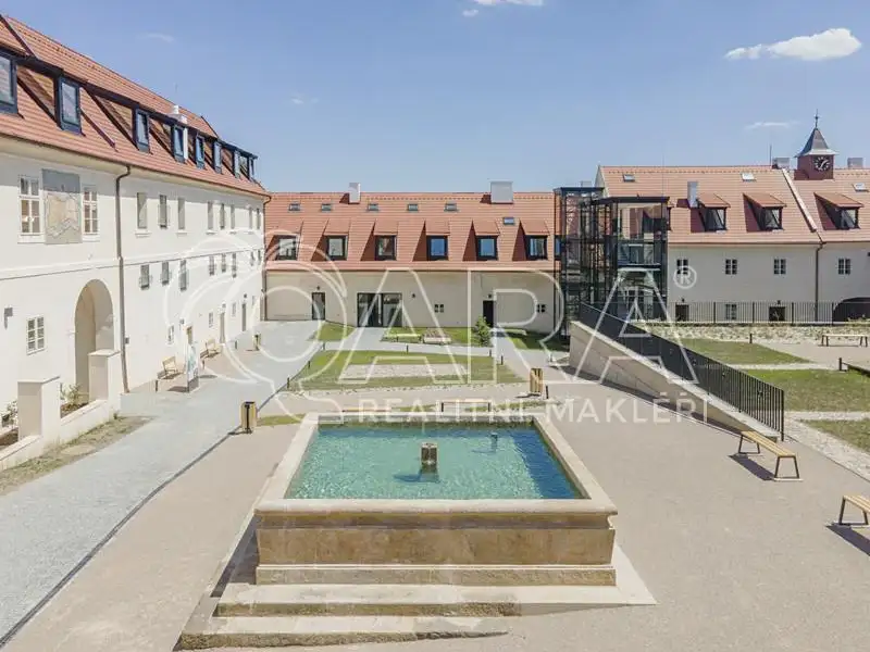 Pronájem bytu 5+kk 107 m², Praha – náhled fotky 3