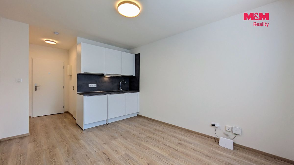 Pronájem bytu 1+kk 19 m² – fotografie 5