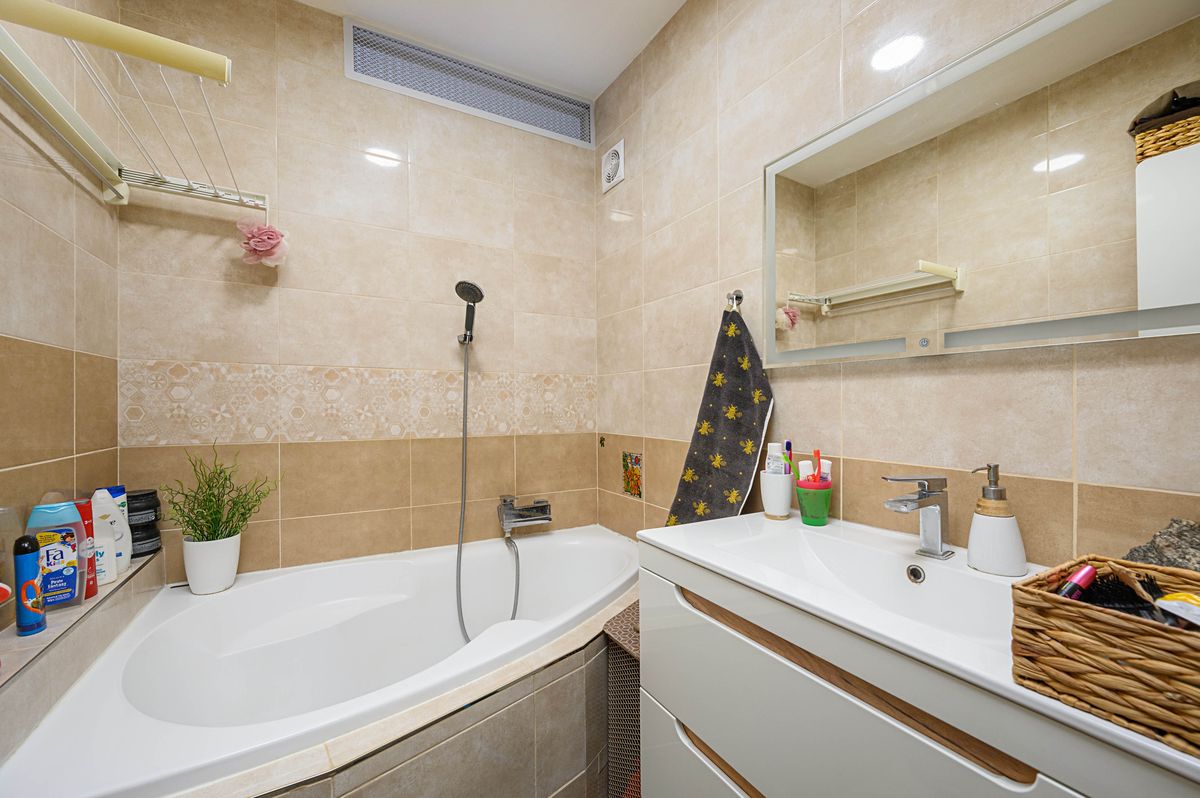 Pronájem bytu 2+1 54 m² – fotografie 4