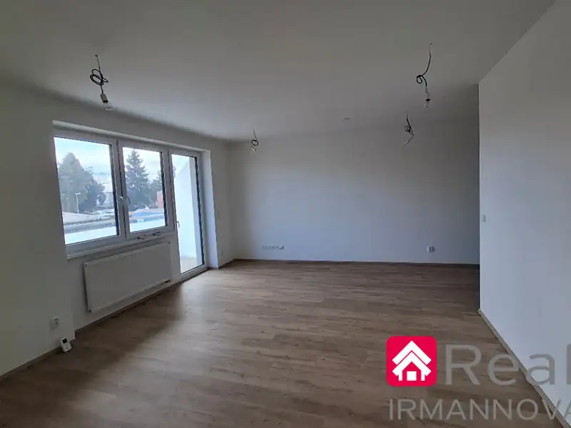 Prodej bytu 2+kk 66 m², Pohořelice – náhled fotky 2