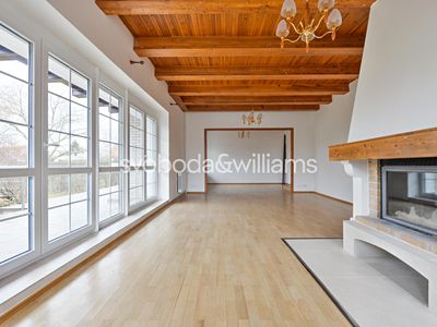 Pronájem rodinného domu 380 m², pozemek 748 m²