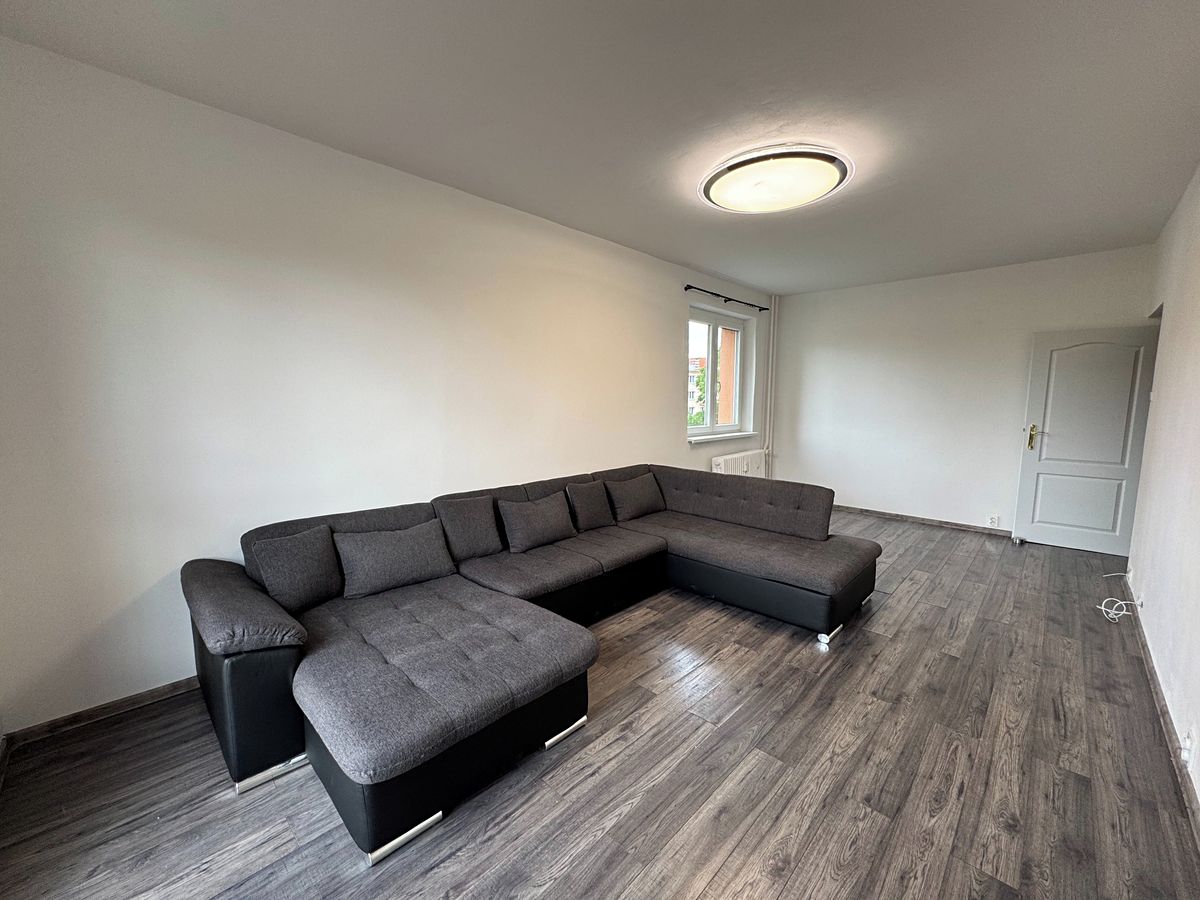 Pronájem bytu 2+1 55 m² – fotografie 2