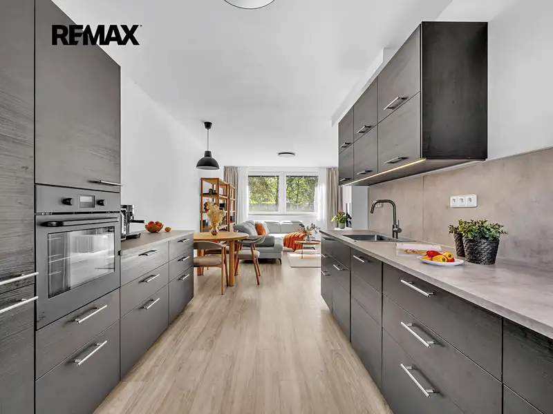 Prodej bytu 4+kk 97 m², Praha – náhled fotky 3