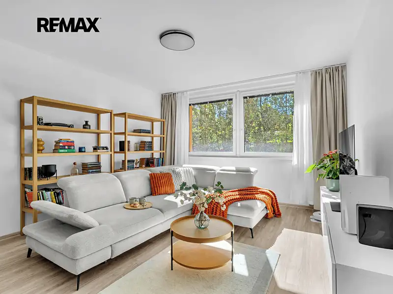 Prodej bytu 4+kk 97 m², Praha – náhled fotky 1