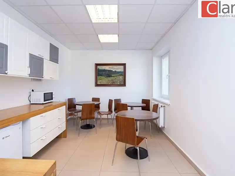 Pronájem kanceláře 233 m², Nový Jičín – náhled fotky 3