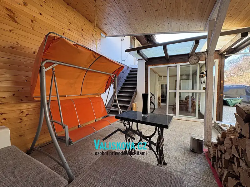 Prodej rodinného domu 111 m², pozemek 2328 m², Kroměříž – náhled fotky 2