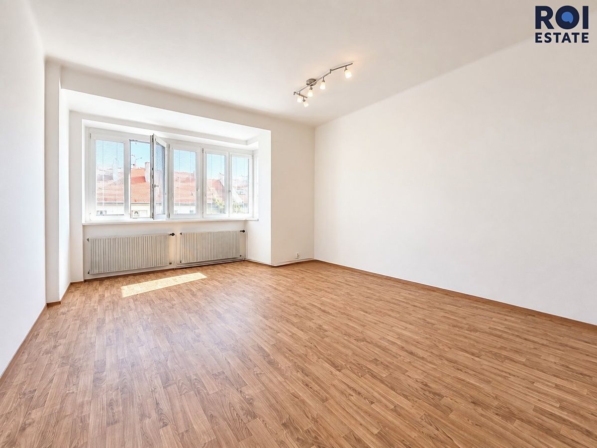 Pronájem bytu 3+1 91 m² – fotografie 2