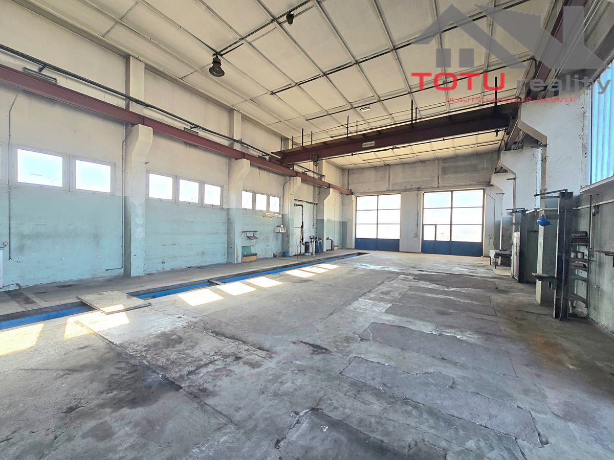 Pronájem výrobní haly, prostoru 3010 m² – fotografie 3