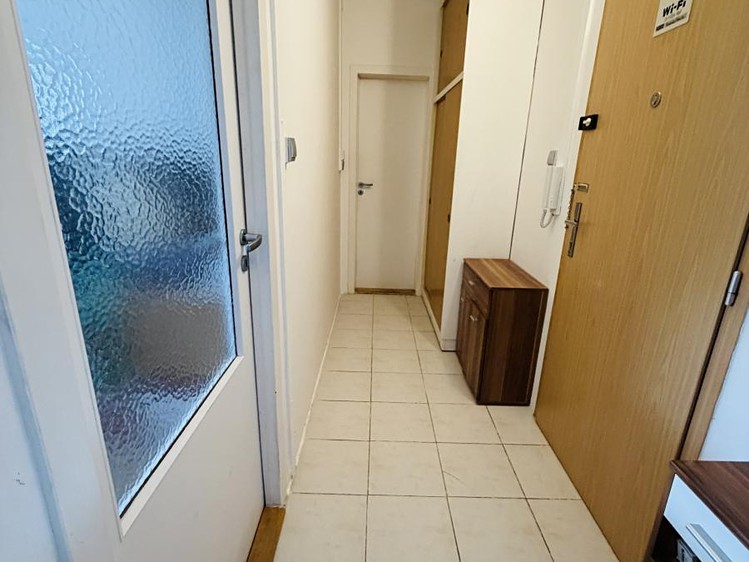Квартира 2+1 в оренду, 44 м² (7 з 10)