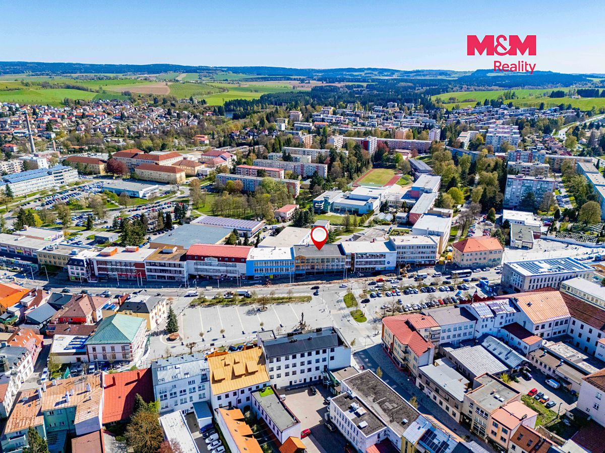 Prodej obchodního prostoru 1200 m² – fotografie 2