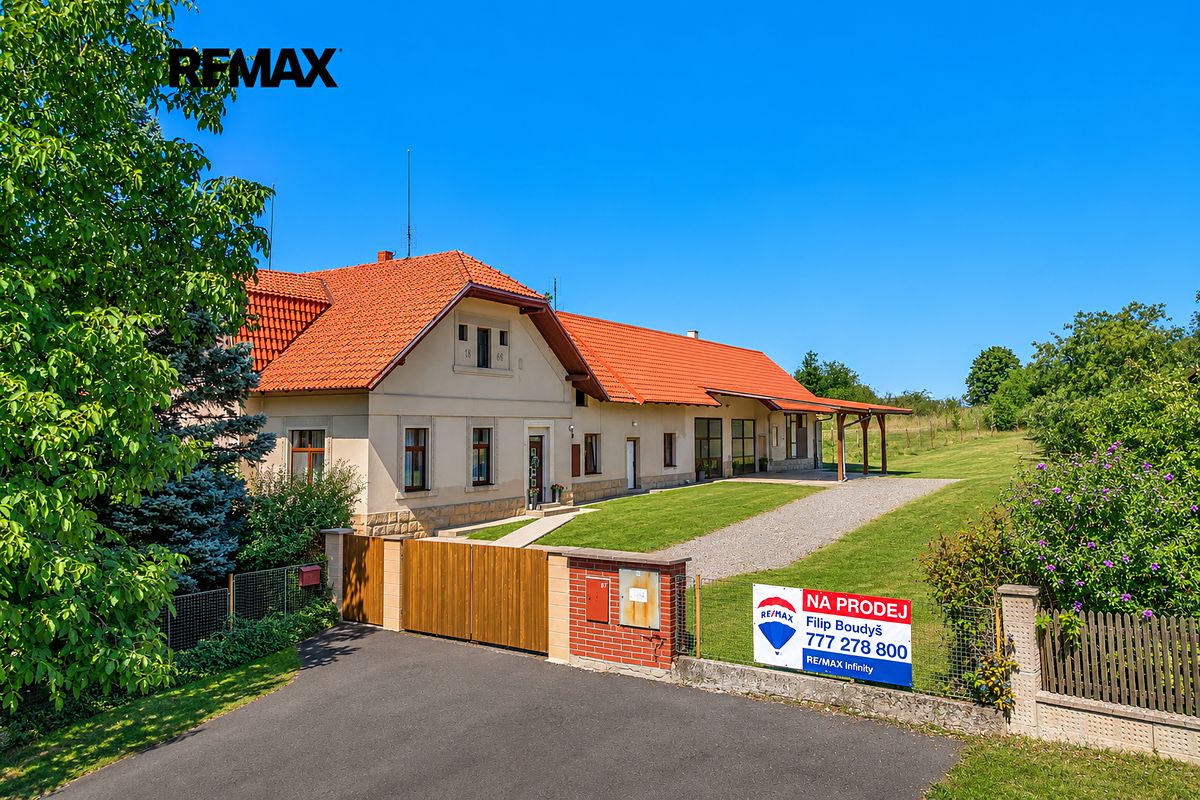 Prodej vícegeneračního domu 570 m², pozemek 2953 m²