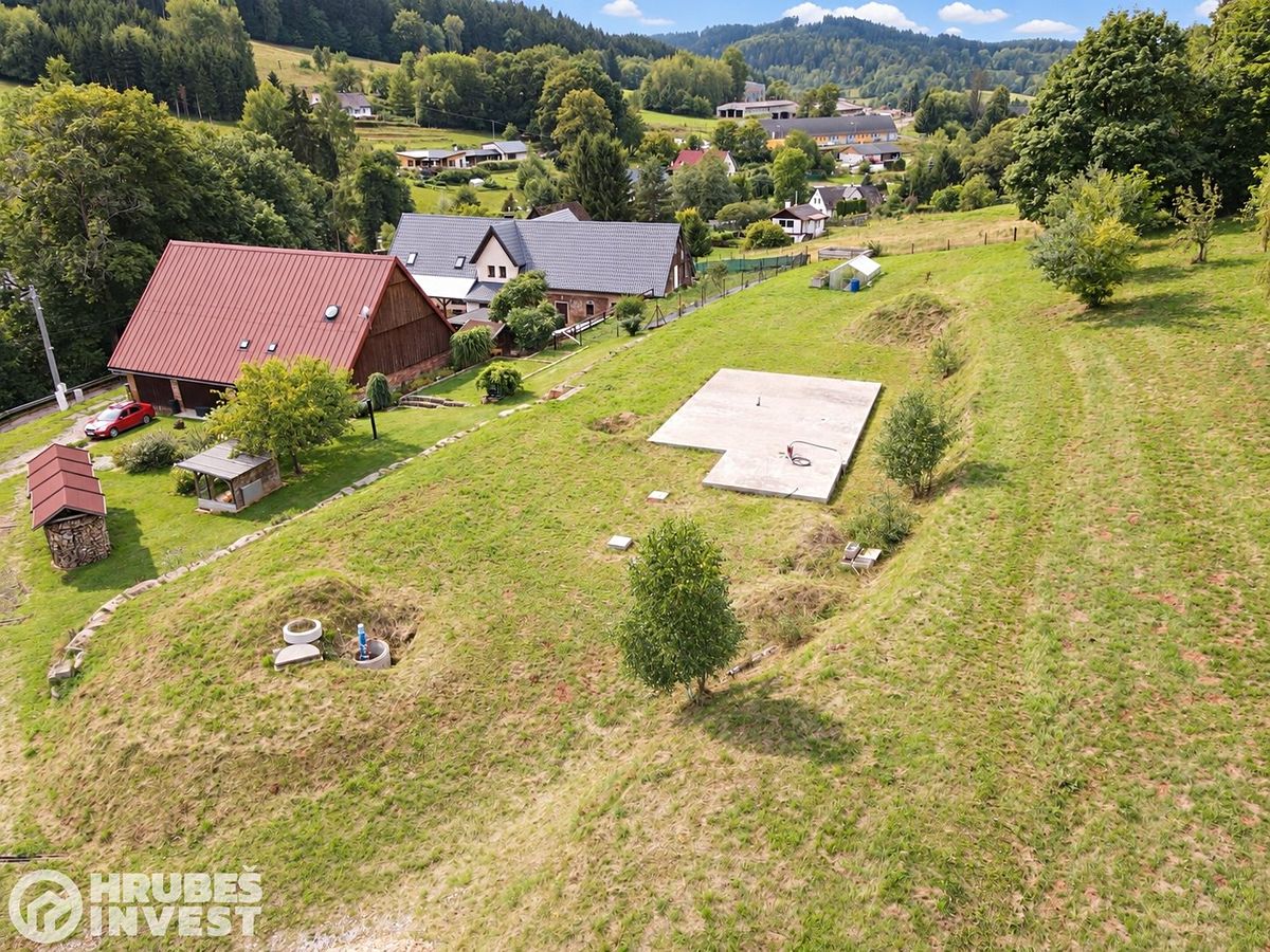 Prodej stavebního pozemku 4934 m² – fotografie 3